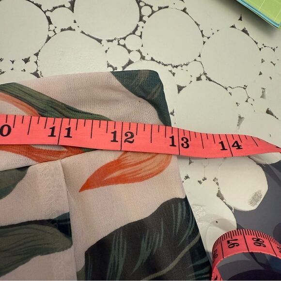 Show Me Your Mumu Princess Di Maxi Skirt Kauai Kisses
matching Crop Top small - Picture 9 of 12